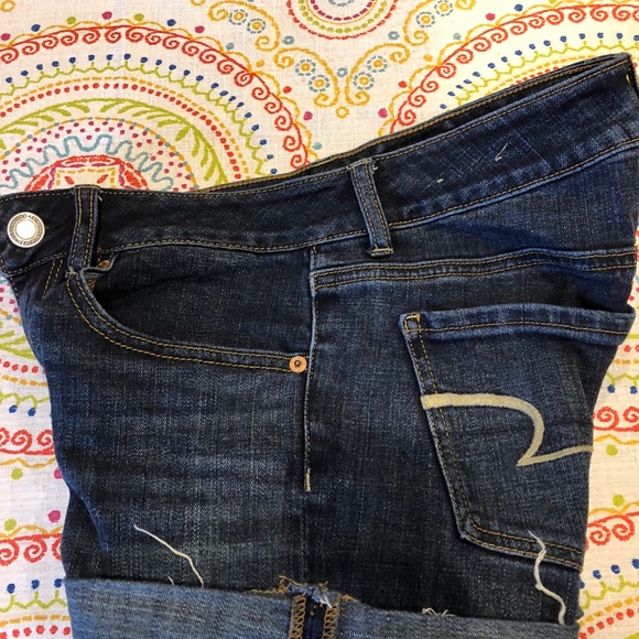 Like New American Eagle 5 pocket Denim Shorts - Picture 6 of 7